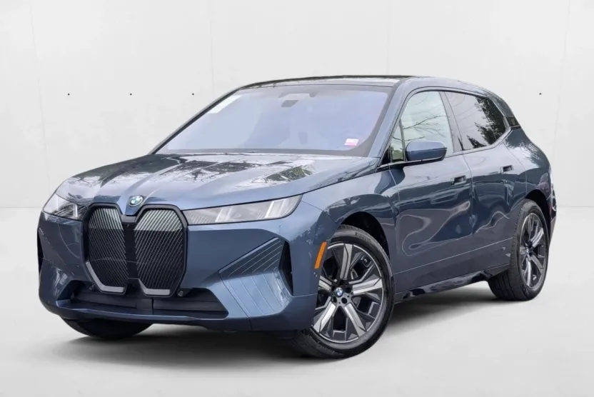 2026 Bmw iX photo 1