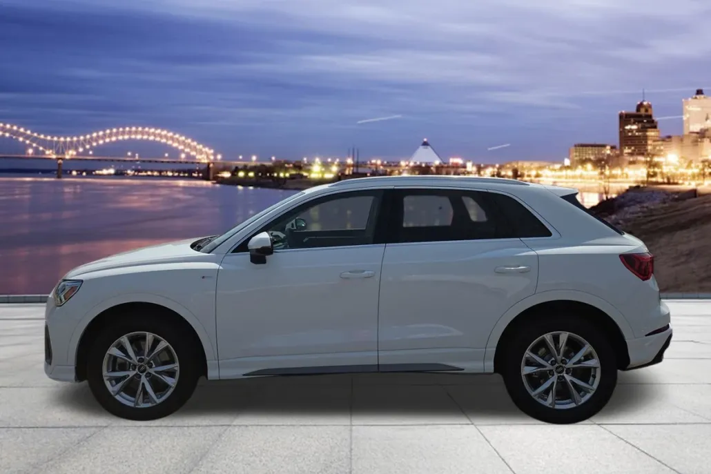 2025 Audi Q3 45 TFSI S line Premium photo 1