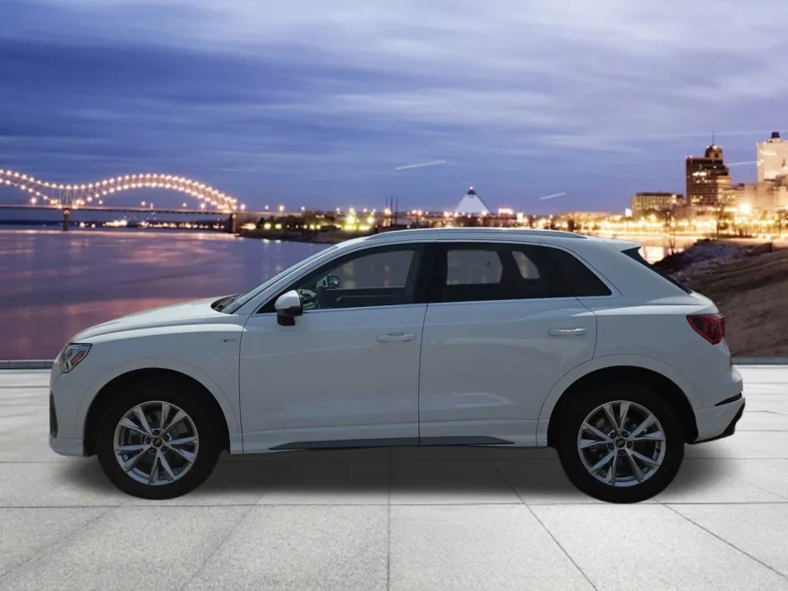 2025 Audi Q3 45 TFSI S line Premium photo 1