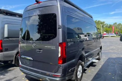 2025 Mercedes Benz Sprinter 2500 photo 2