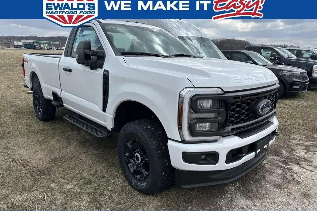2025 Ford F-350 photo 1