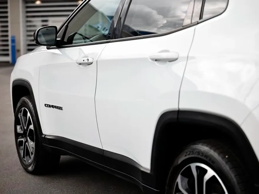 2024 Jeep Compass Limited photo 1