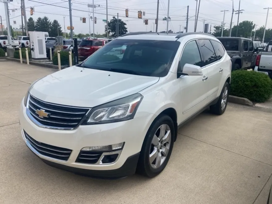 2015 Chevrolet Traverse LTZ photo 1