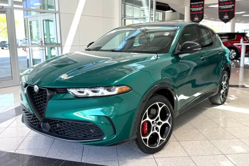 2024 Alfa Romeo Tonale Veloce photo 1