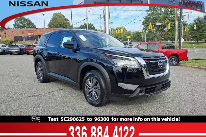 2025 Nissan Pathfinder S photo 1