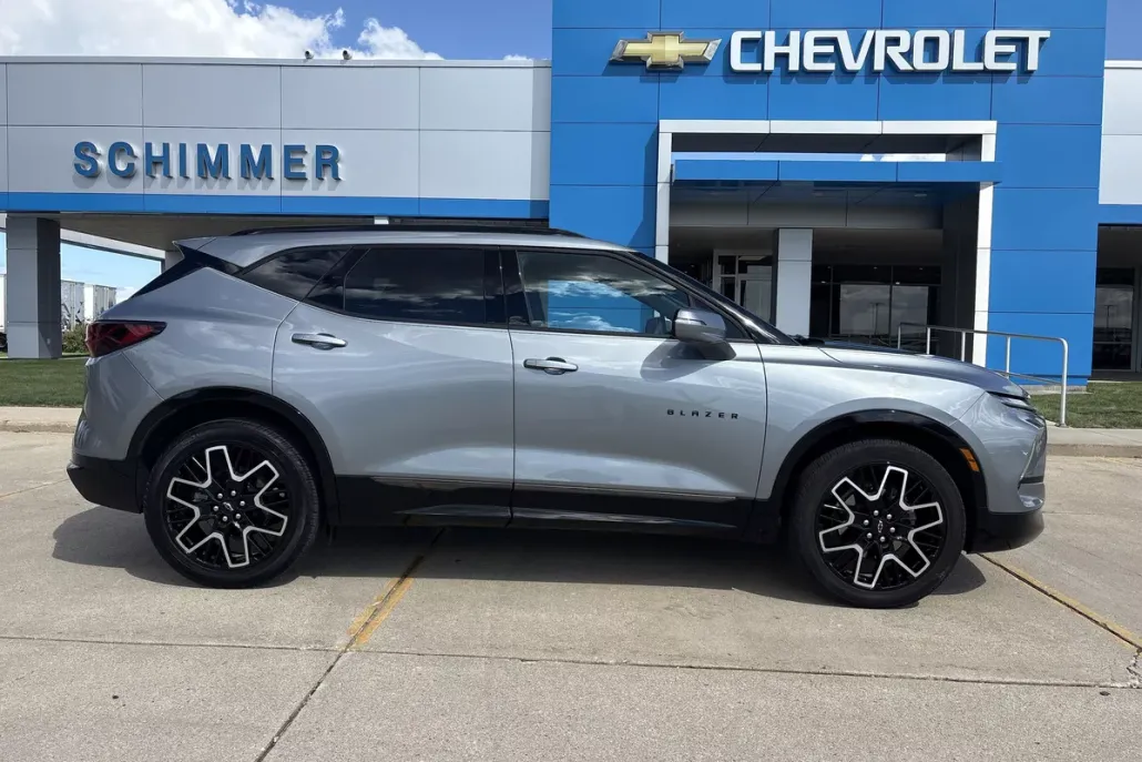 2023 Chevrolet Blazer RS photo 1