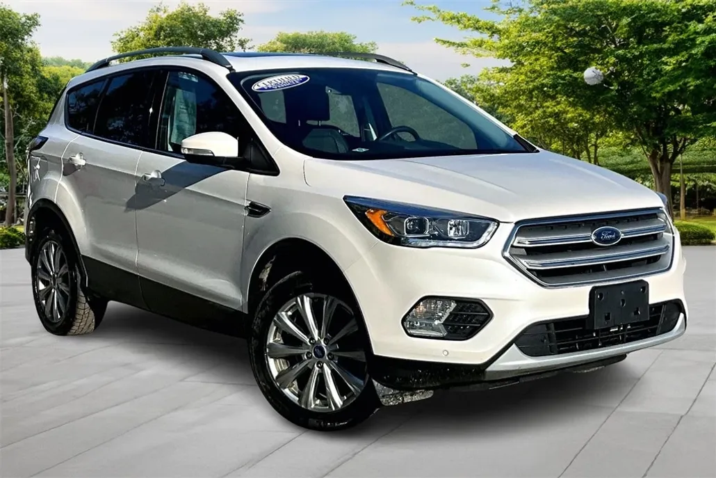 2018 Ford Escape Titanium photo 1