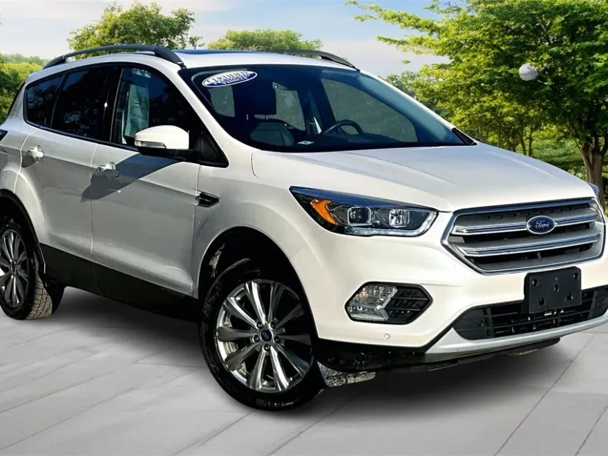 2018 Ford Escape Titanium photo 1