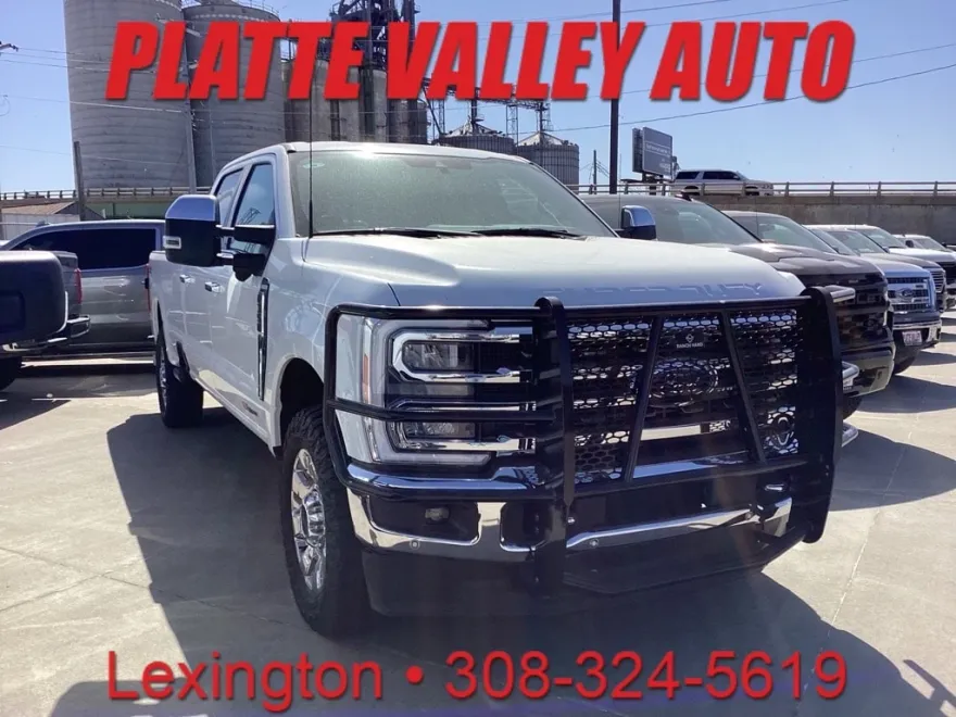 2023 Ford F-350 photo 1
