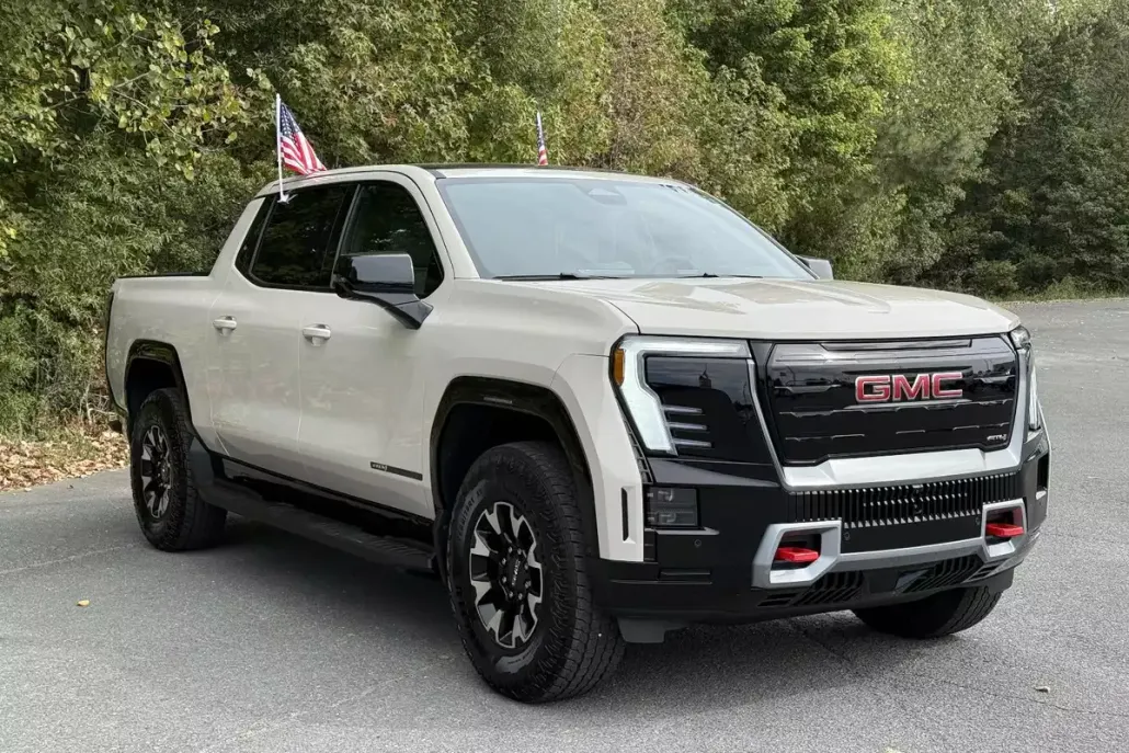 2026 Gmc Sierra EV photo 1