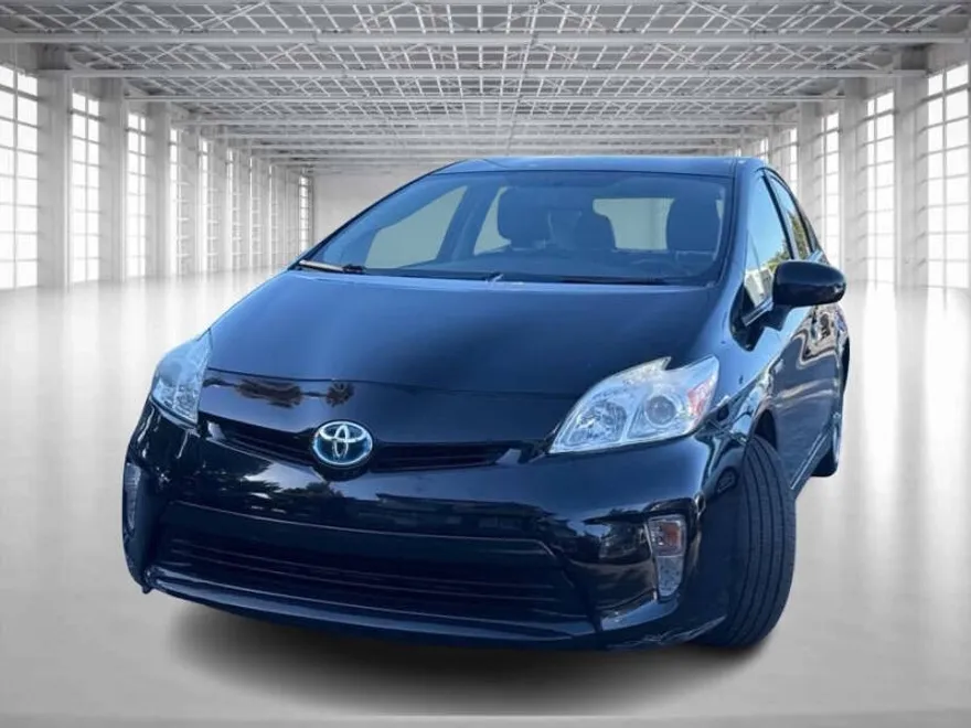 2013 Toyota Prius Persona Series photo 1