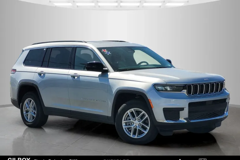 2025 Jeep Grand Cherokee Laredo X photo 1