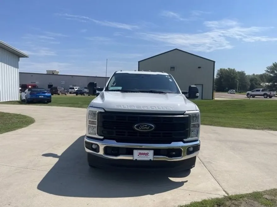 2024 Ford F-250 XL photo 1