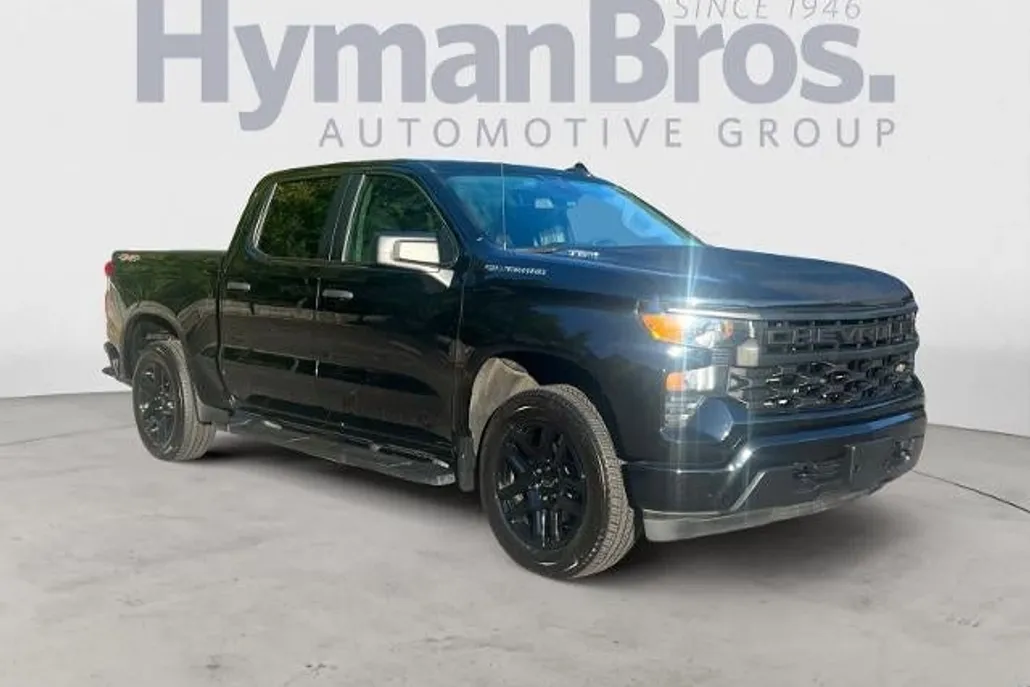 2024 Chevrolet Silverado 1500 Custom photo 1