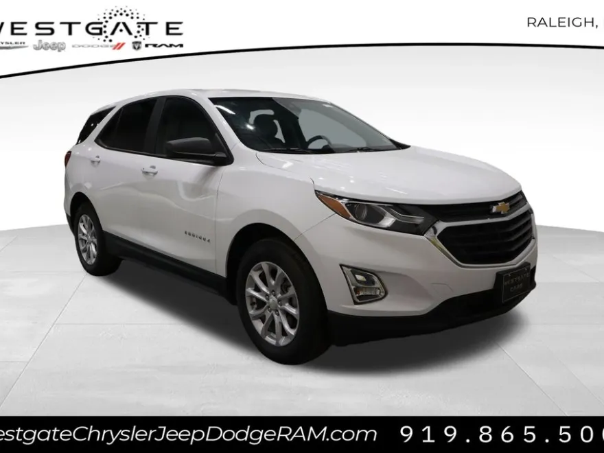 2021 Chevrolet Equinox LS photo 1