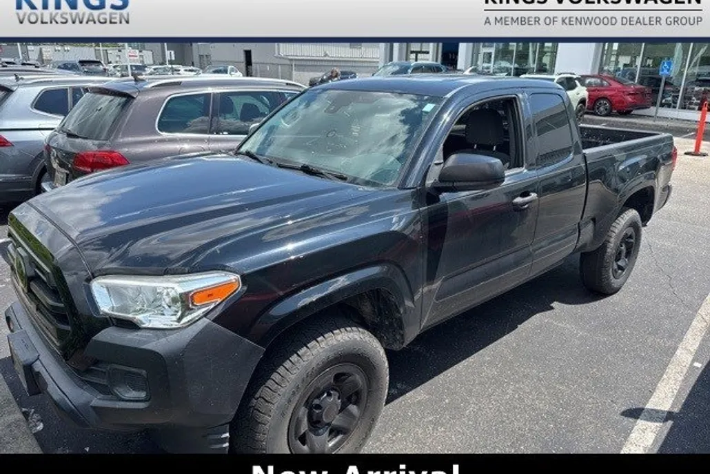 2019 Toyota Tacoma SR photo 1