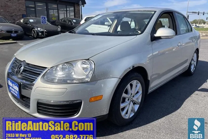 2010 Volkswagen Jetta SE photo 1
