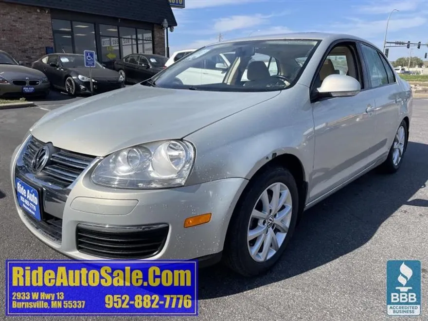 2010 Volkswagen Jetta SE photo 1