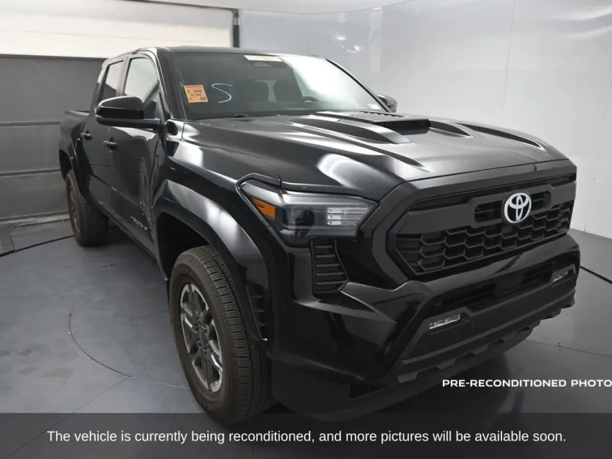 2024 Toyota Tacoma SR5 Double Cab photo 1