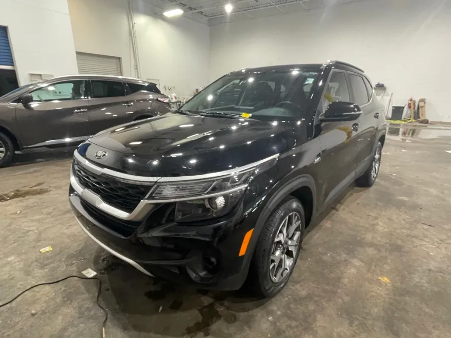 2021 Kia Seltos EX photo 1
