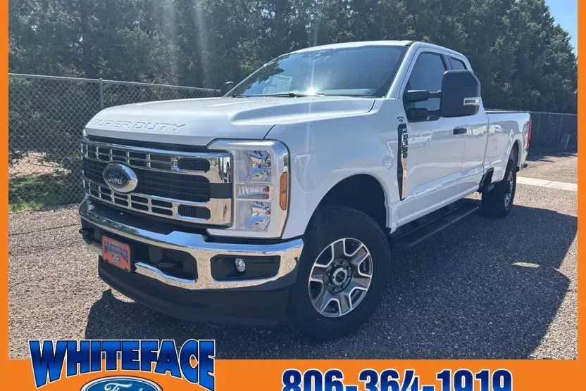 2025 Ford F-350 XLT photo 1