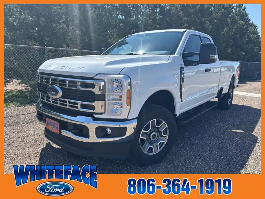 2025 Ford F-350 XLT photo 1