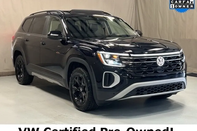 2024 Volkswagen Atlas Peak Edition SEL photo 1