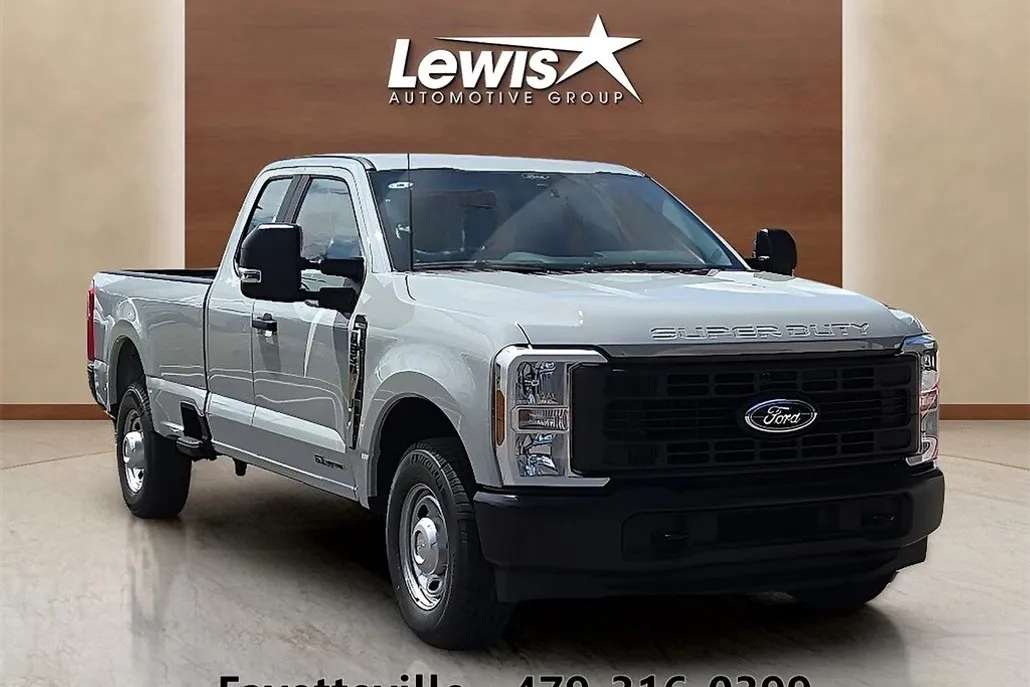 2025 Ford F-250 photo 1