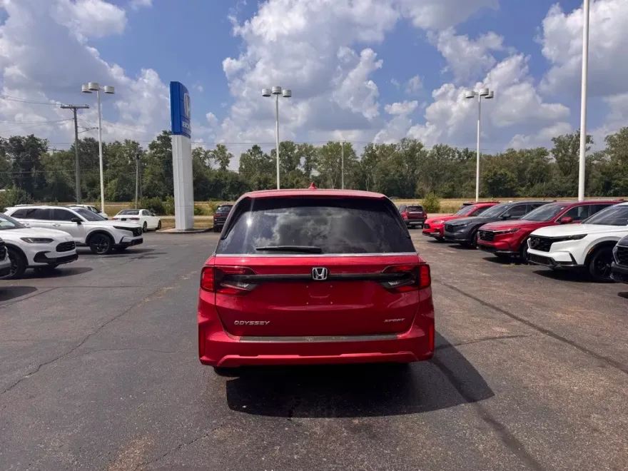 2025 Honda Odyssey photo 1