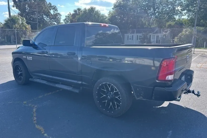 2014 Ram 1500 Express photo 1