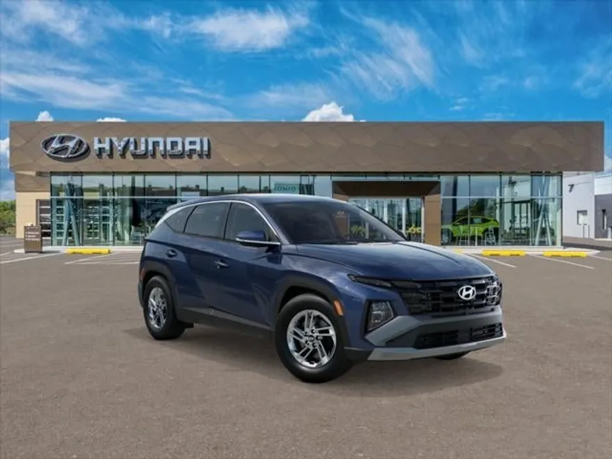 2026 Hyundai Tucson SE photo 1