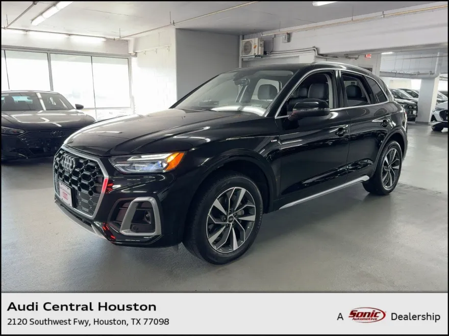 2023 Audi Q5 S line Premium Plus photo 1