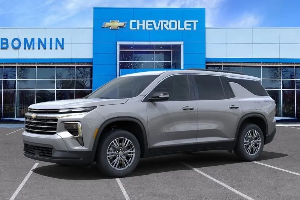 2025 Chevrolet Traverse photo 1