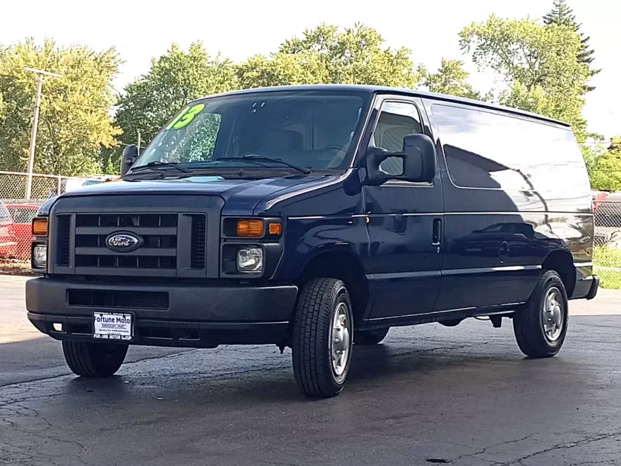 2013 Ford E-150 photo 1