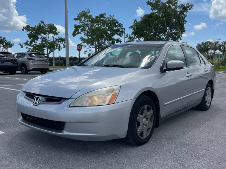 2005 Honda Accord LX photo 1