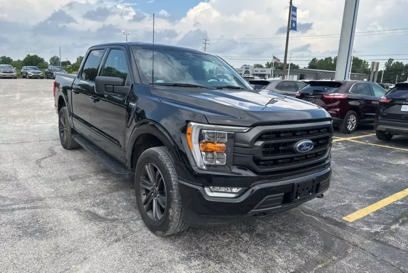 2022 Ford F-150 XLT photo 1