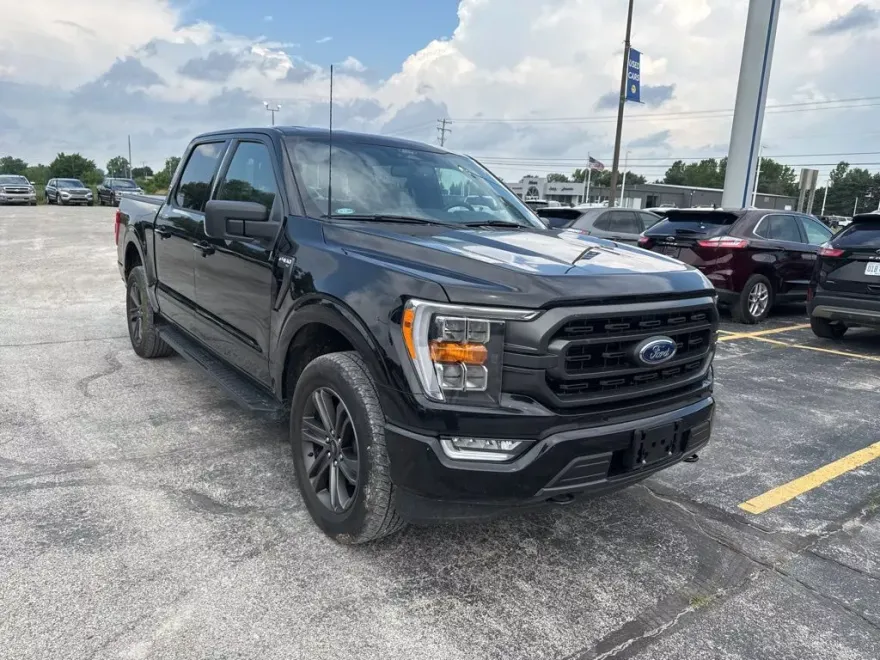 2022 Ford F-150 XLT photo 1