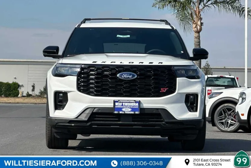 2025 Ford Explorer ST photo 1