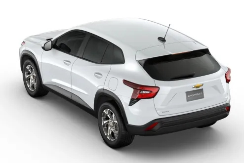 2025 Chevrolet Trax LS photo 3