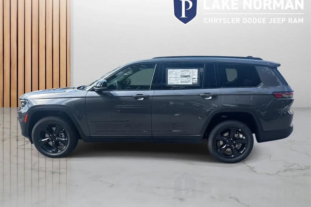 2025 Jeep Grand Cherokee Limited photo 1