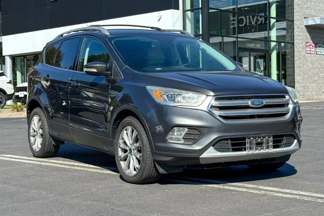 2017 Ford Escape Titanium photo 1