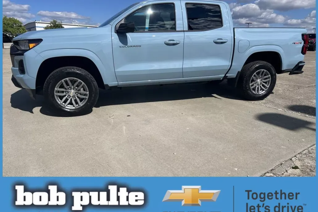 2026 Chevrolet Colorado LT photo 1