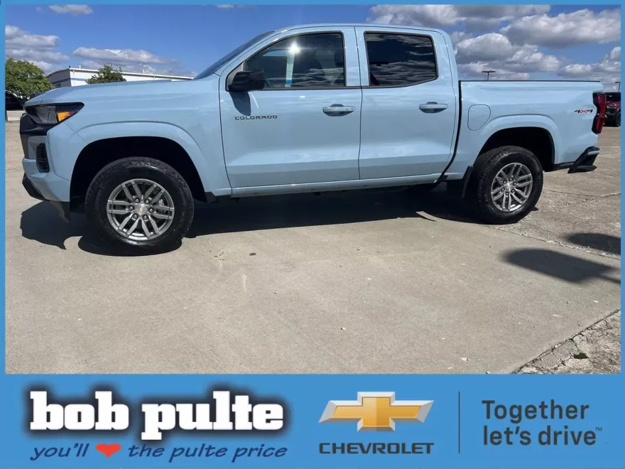2026 Chevrolet Colorado LT photo 1