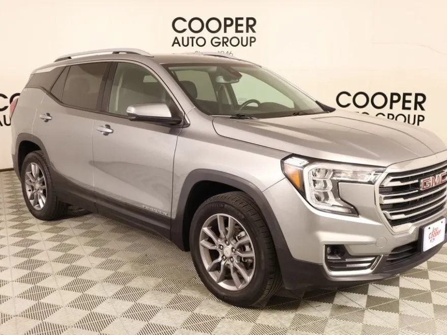 2024 Gmc Terrain SLT photo 1