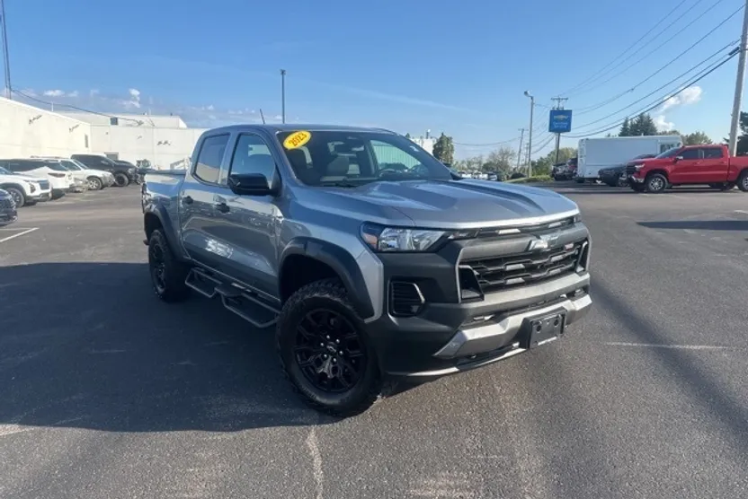 2023 Chevrolet Colorado Trail Boss photo 1