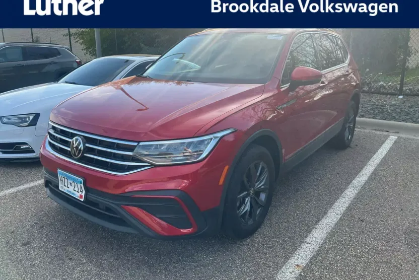 2022 Volkswagen Tiguan SE photo 1