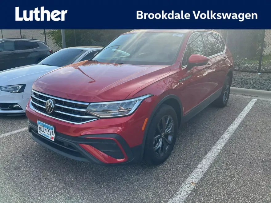 2022 Volkswagen Tiguan SE photo 1