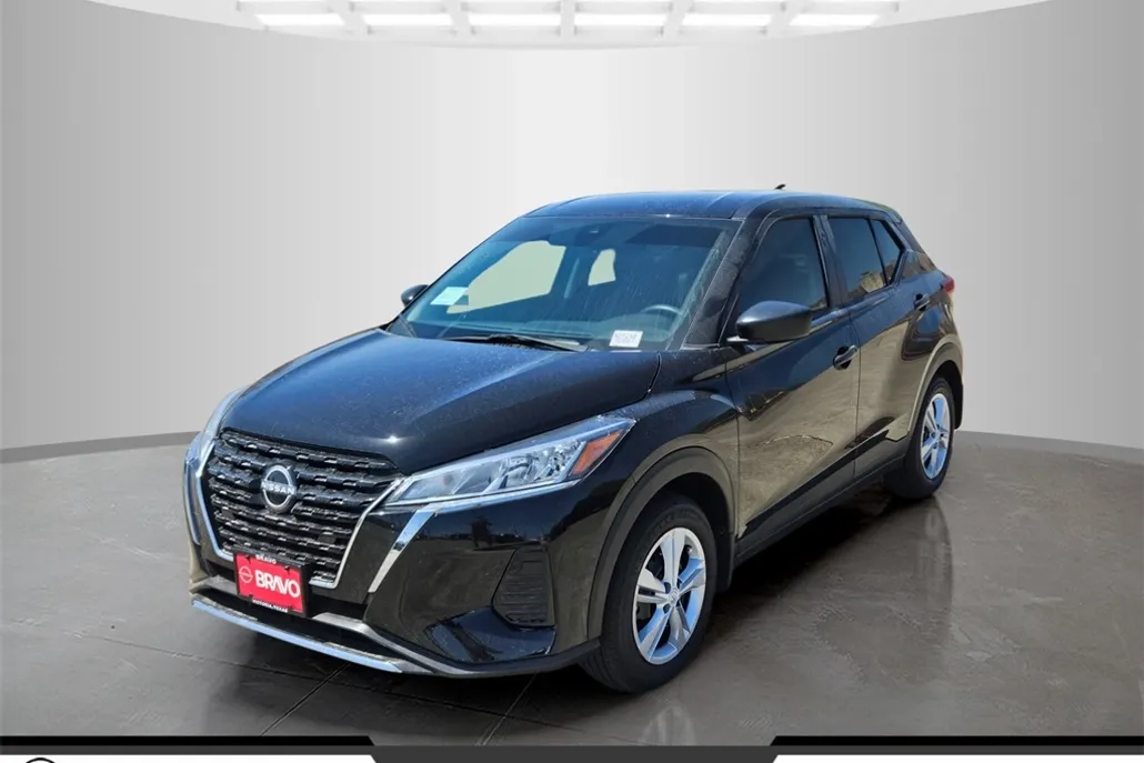2025 Nissan Kicks Play S photo 1