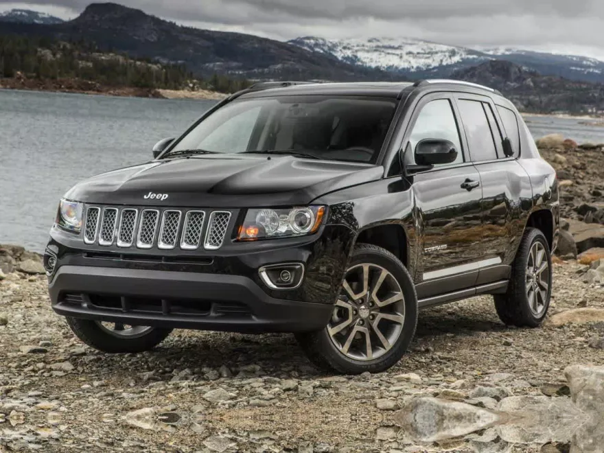 2015 Jeep Compass Latitude photo 1