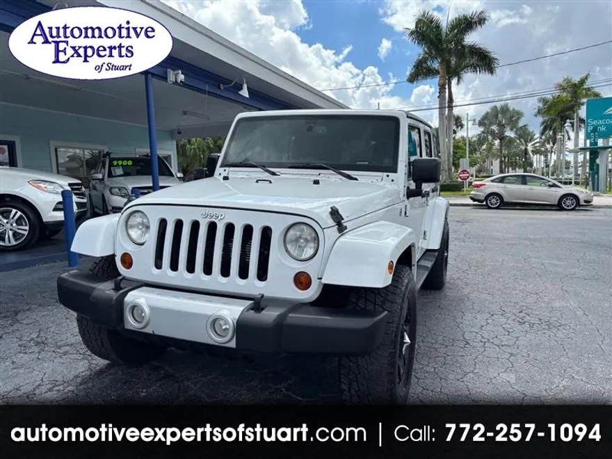 2013 Jeep Wrangler Unlimited Sahara photo 1